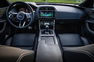Jaguar XE P250 SE R-Dynamic 2019 года  (WW)